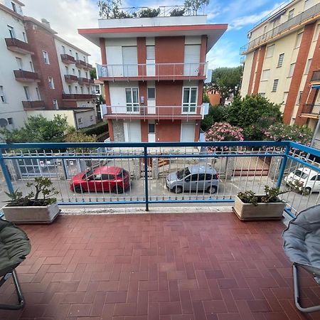 Appartamento A 100 Mt Dalla Spiaggia دْيانو مارينا المظهر الخارجي الصورة
